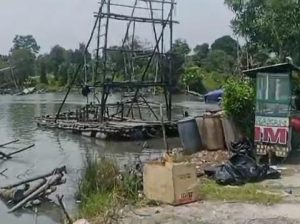 Kembali Ponton Isap Ilegal Beroperasi di Kolong Belakang Pasar Koba